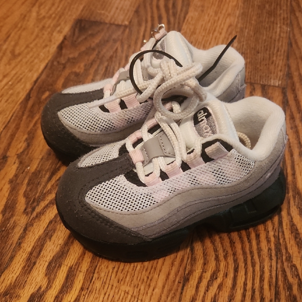 Infant AIRMAX 95 Pink SZ 5C